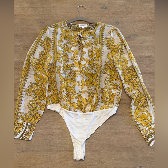 Superdown Yellow Patterned Sheer Blouse - Picture 3 of 6